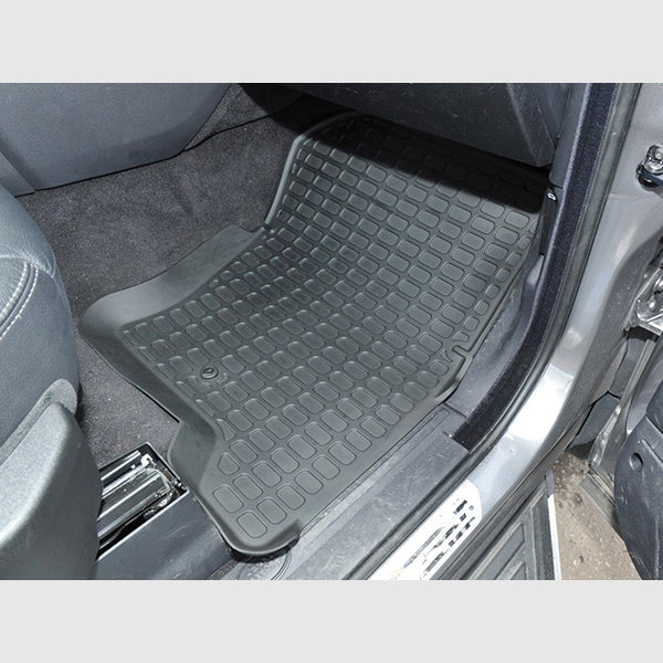 DA4803 - 1 - Discovery 4 Rubber Floor Mat Set Black Left Hand Drive – DA4803-1