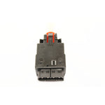 Brake Light Switch for Discovery 1 & Range Rover Classic (1989–1998) – LR005794A