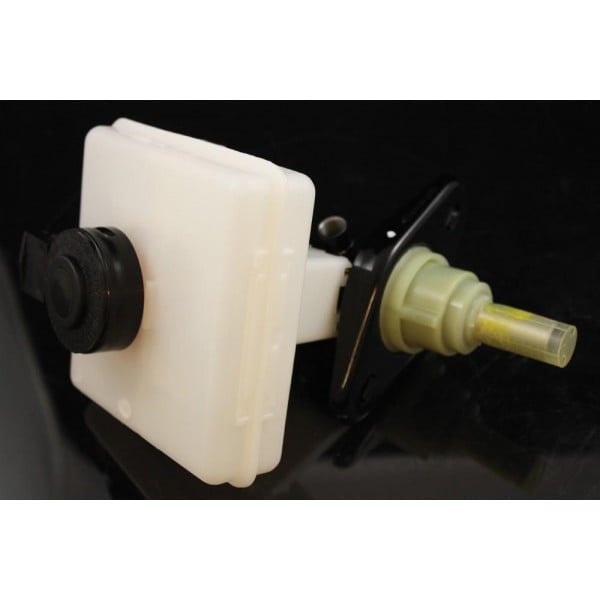 Brake Master Cylinder for Discovery 2 (1998–2004) – SJC000110
