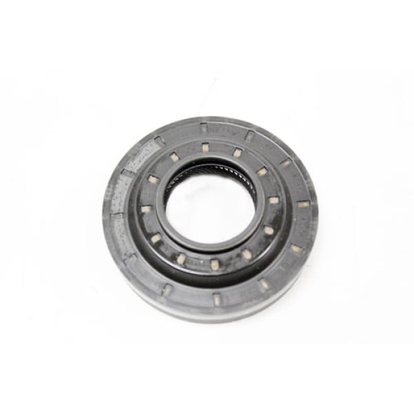 Rear Pinion Gear Seal for Freelander 2 / Range Rover Evoque L538 (2006–2019) – LR023442