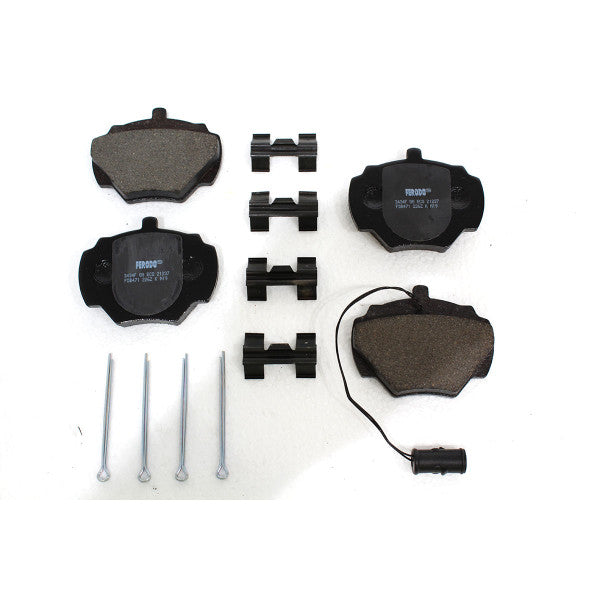 Rear Brake Pad Set with Wear Sensor for Land Rover Defender / Discovery 1 / Range Rover Classic – LR032954F