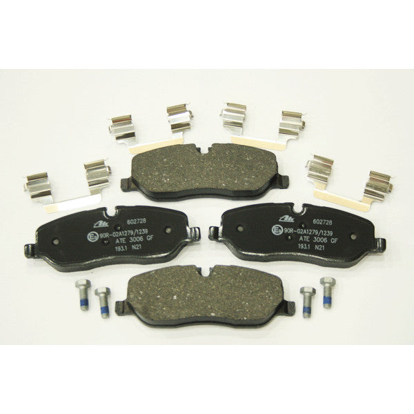 Front Brake Pad Set for Discovery 3, Discovery 4 & Range Rover L322 (2002–2016) – LR134694A