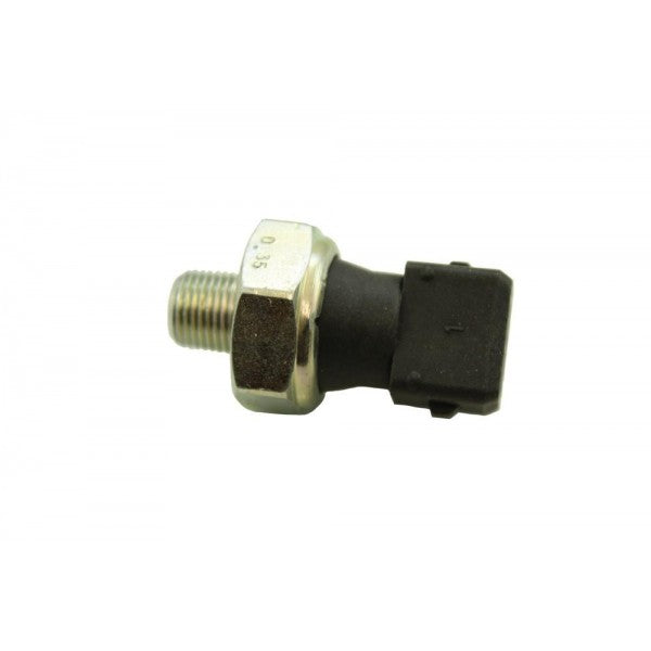 Oil Pressure Switch for Defender, Discovery 2 & Freelander 1 (1998–2006) Td5 – NUC10003