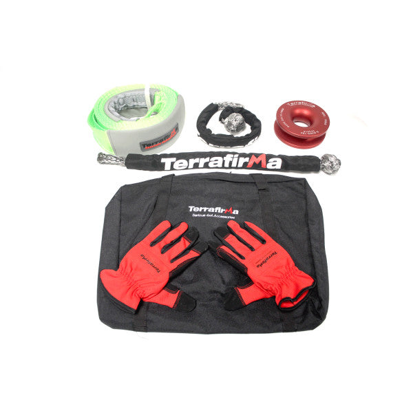 Pro Winch Kit with Soft Shackle, Gloves, Snatch Ring, Tree Strap & Bag – TF3317