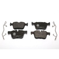 Brake Pads Set with Fitting Kit Suitable for Range Rover Evoque and Discovery Sport Vehicles